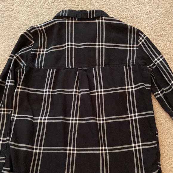 2 H&M Divided Plaid Light Weight Flannel Button Down Shirts Bundle Sz:2 - Picture 5 of 8